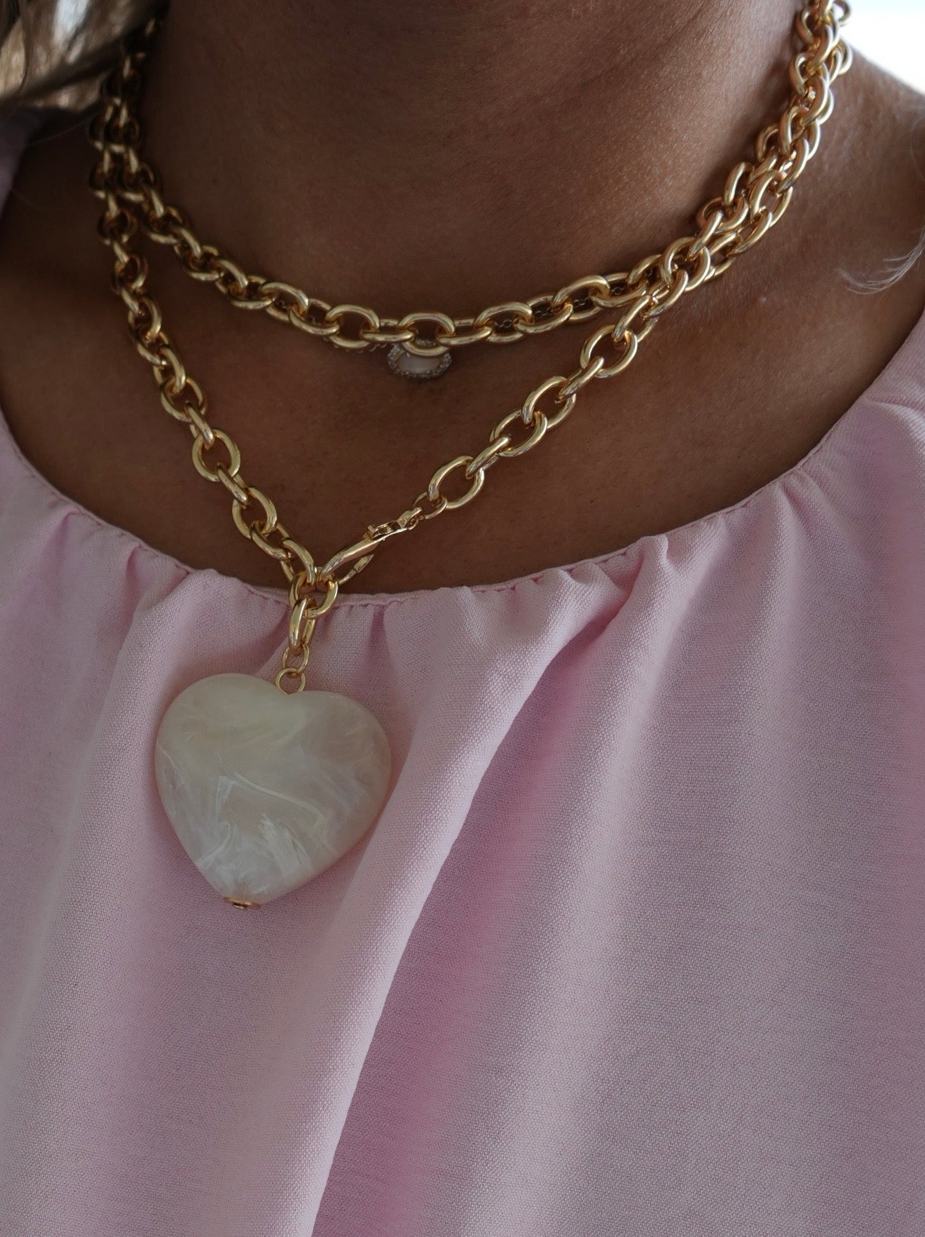 Spring Kiss Heart Necklace - White/Pink