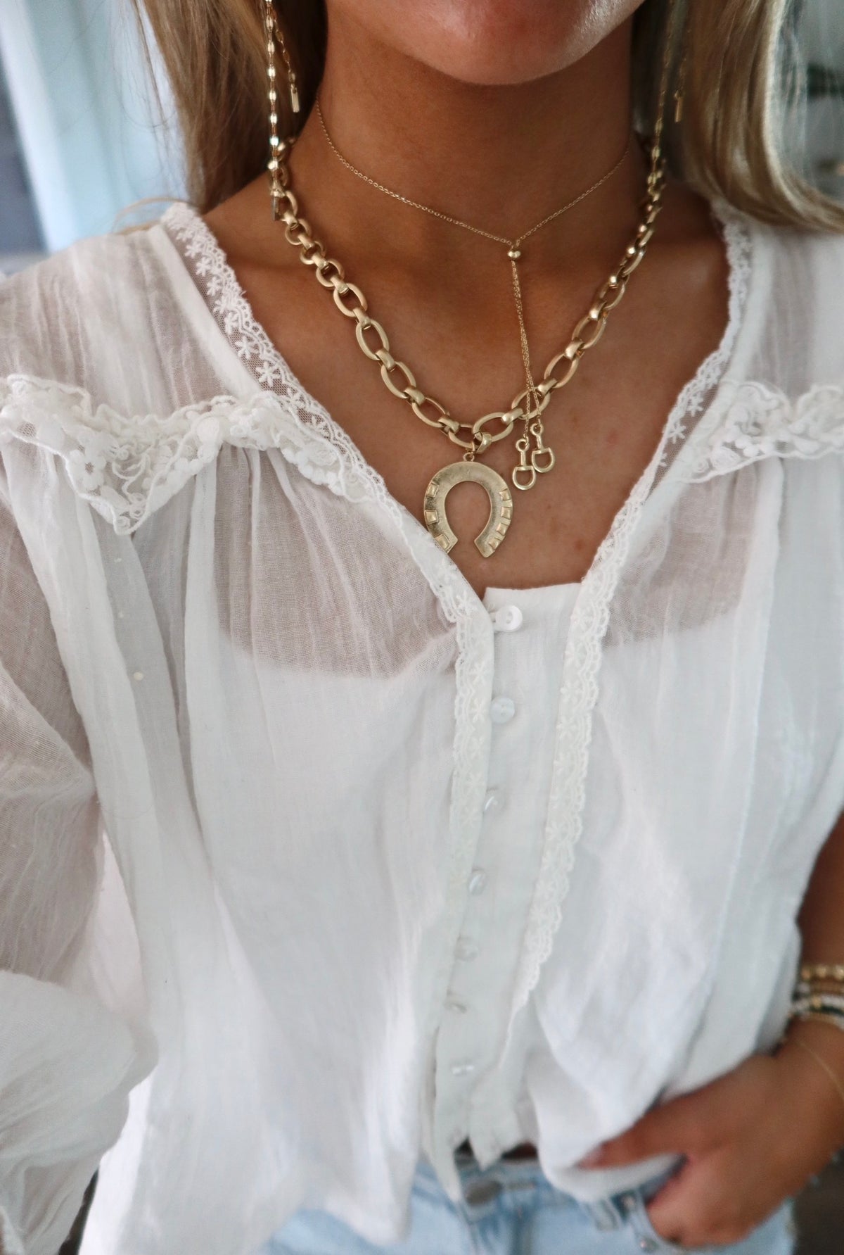Horseshoe Pendant Necklace